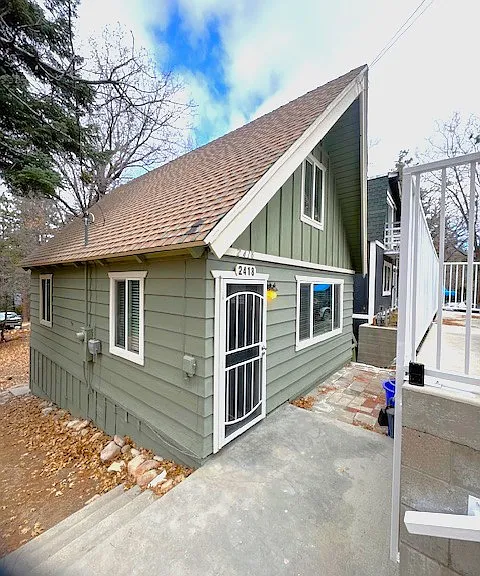 2418 Fir Dr — Photo 3