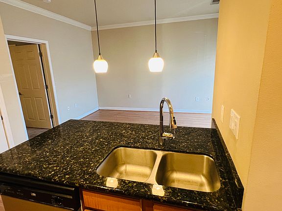 5th image of 2616 McKnight Crossing Ct