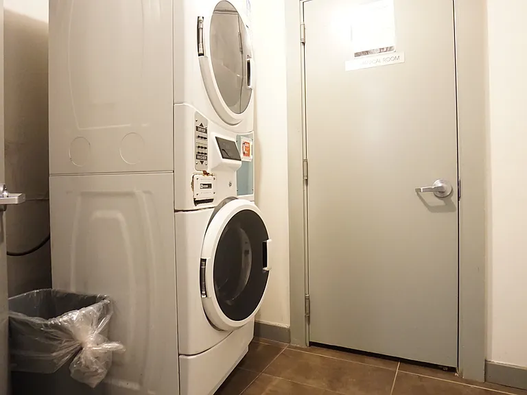 814 Saint Johns Pl #2F — Photo 14