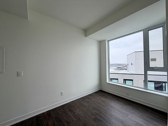 5th image of 2 David Eyer Rd #29