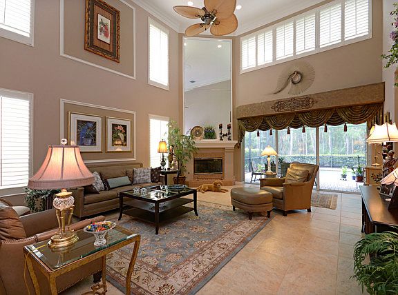 4th image of 2944 Lone Pine Ln