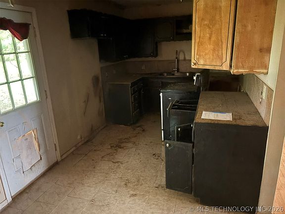 5th image of 9357 N 547th Rd