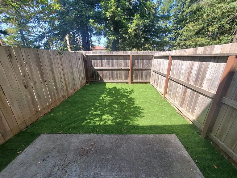 928 Civic Center Dr #3 — Photo 16