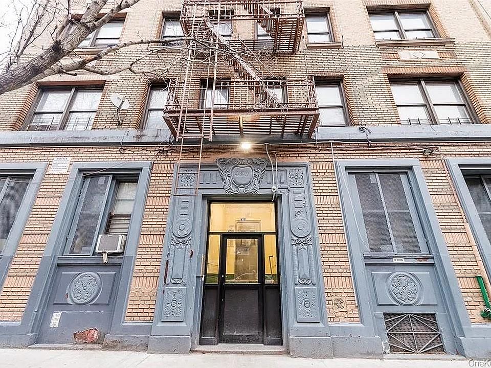 1st image of 950 Hoe Avenue #2B