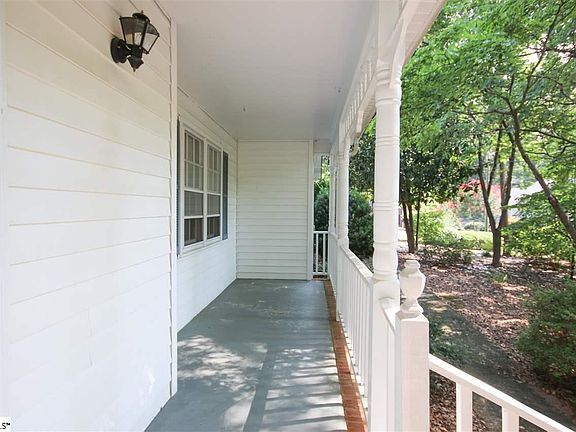 3rd image of 716 N Almond Dr