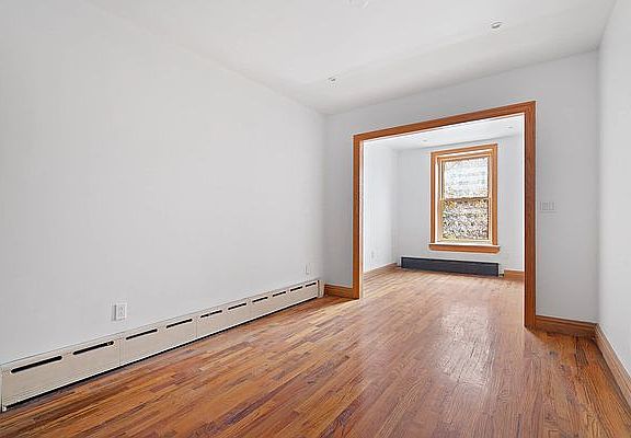 3rd image of 680 Franklin Ave #7