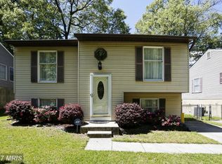 926 11th St, Pasadena, MD 21122