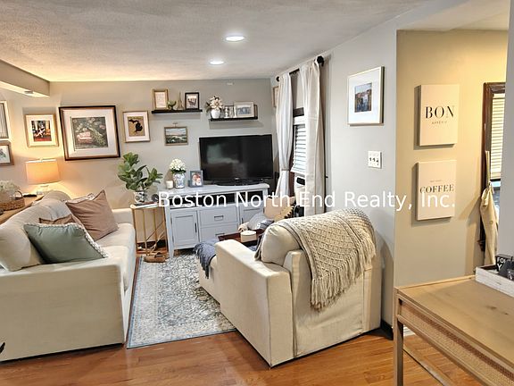 2nd image of 16 Parmenter St APT 3L
