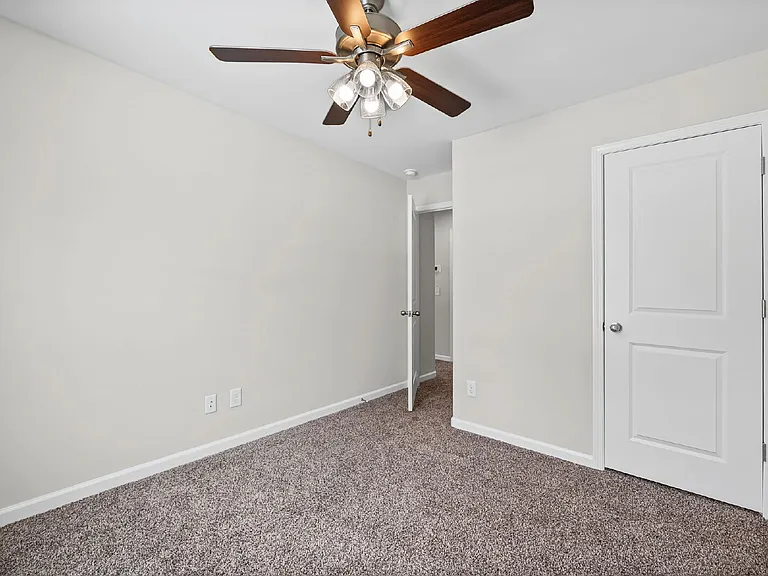 839 Cumberland Dr — Photo 29