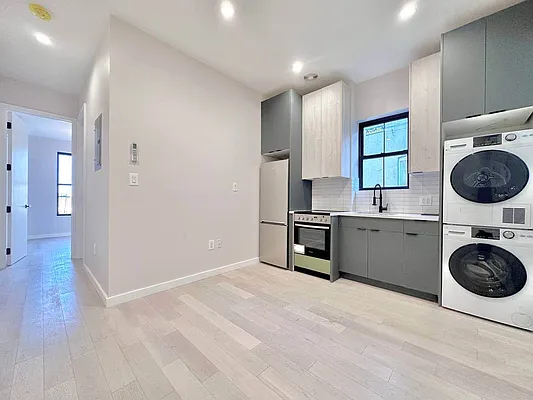 Rented by Doorway NYC, LLC | media 1