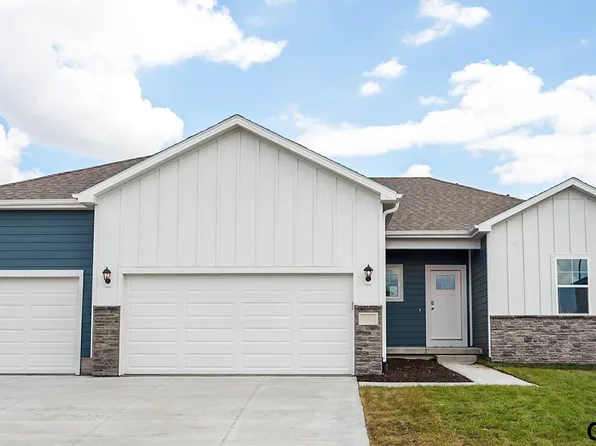 17055 Craig St, Bennington, NE 68007