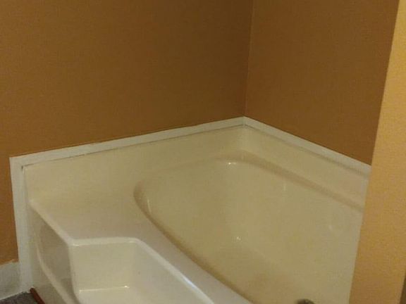 3rd image of 36416 Redwood Ave