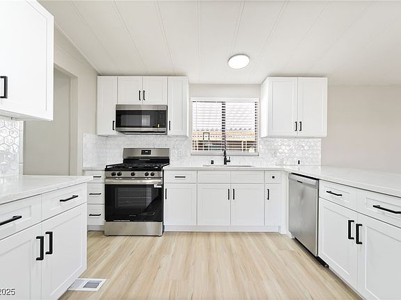 5th image of 3441 Cape Cod Dr