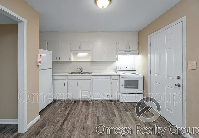 400 7th St E #1C — Photo 5