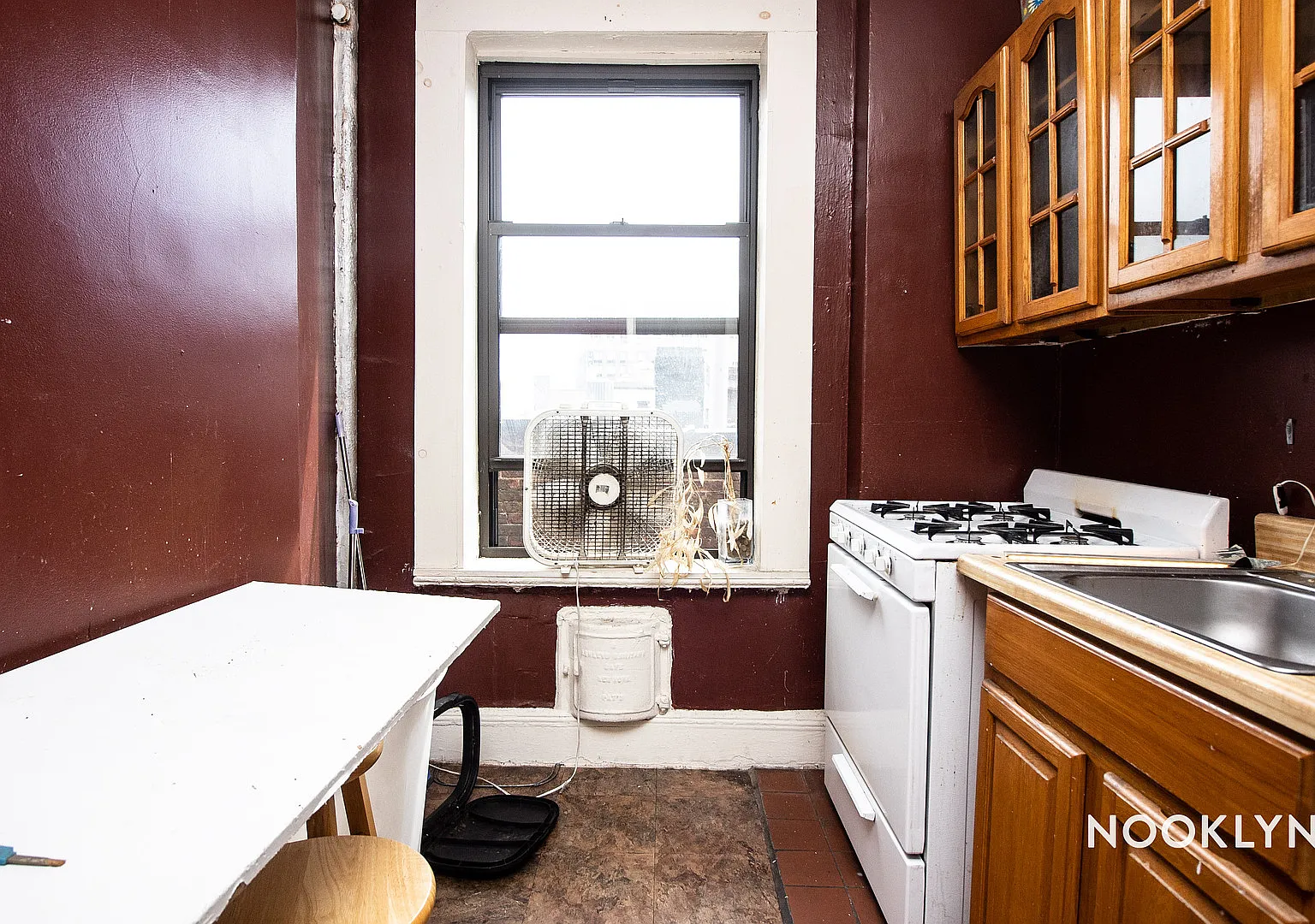601 Lincoln Place — Photo 3