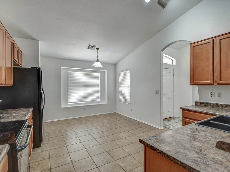 4937 W Nancy Ln — Photo 5
