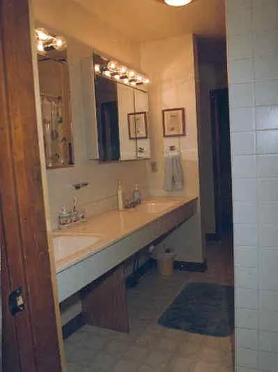2 bed, 1500 sqft, $1,050 — Photo 2