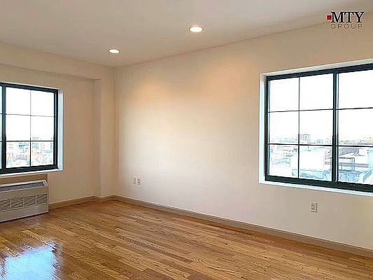 5th image of 58-28 44th Ave #8CB