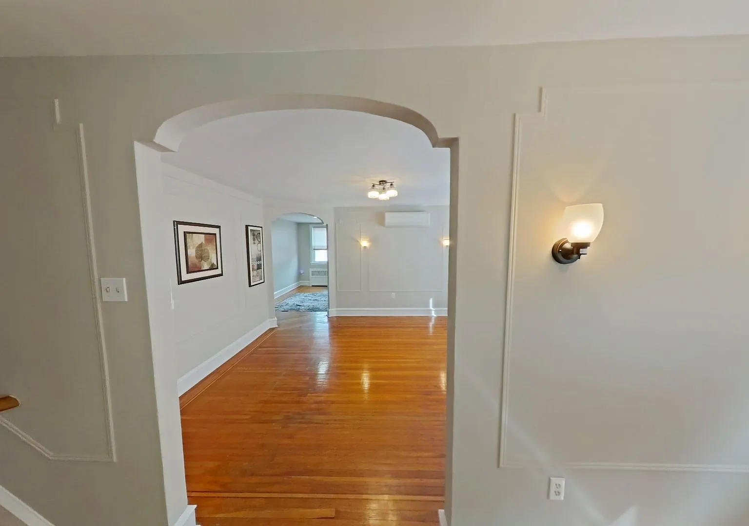 1905 W Olney Ave — Photo 2