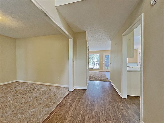 2nd image of 925 Twin Brook Ct