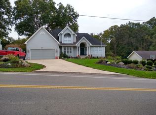 1216 Marietta Rd, Lancaster, OH 43130