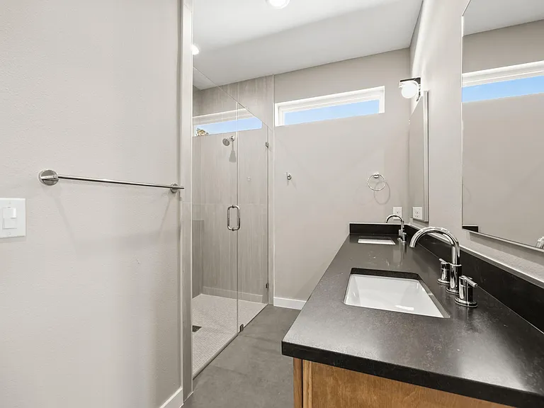 4801 Sara Dr #B — Photo 11
