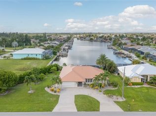 716 SW 32nd Ct, Cape Coral, FL 33991