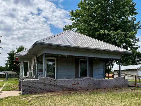 307 W Coolidge Ave, Blackwell, OK 74631