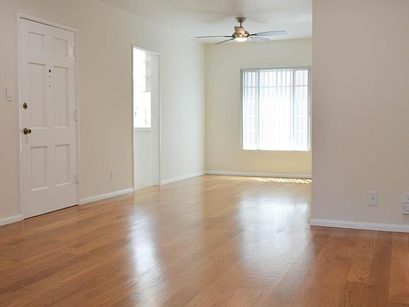 2nd image of 13006 San Vicente Blvd