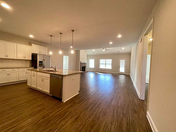 2nd image of 2055 Austin Dr NE