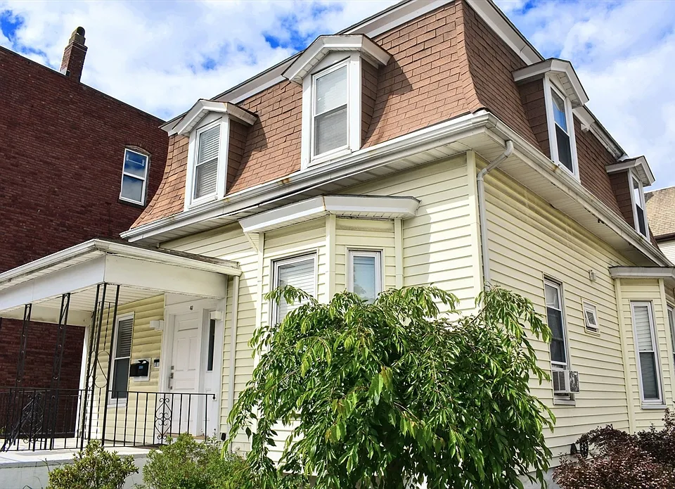 41 School St #1