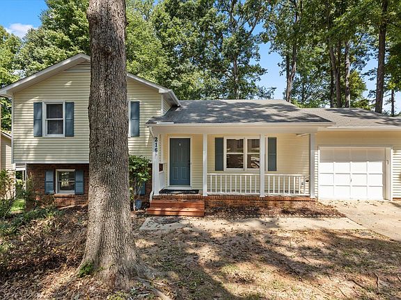 3rd image of 216 Trillingham Ln