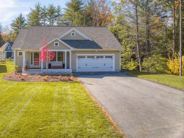 54 Three Ponds Drive, Brentwood, NH 03833