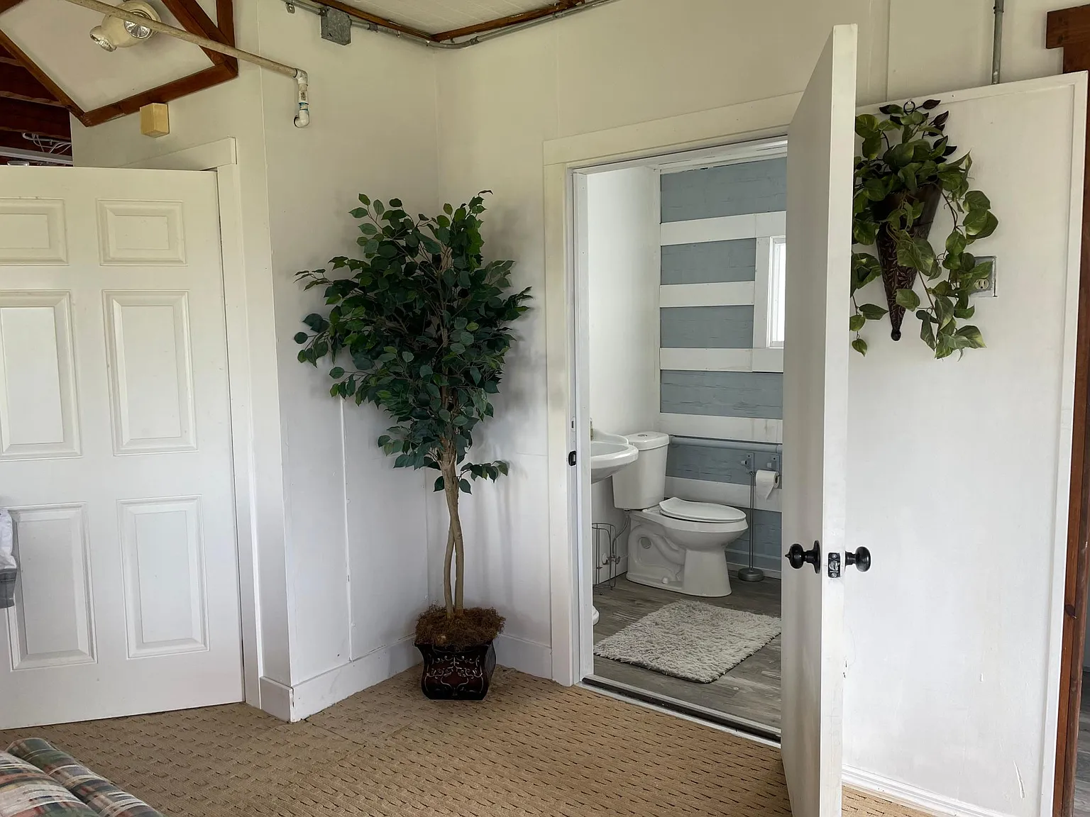 4538 NE Cubitis Ave — Photo 4