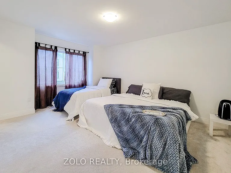551 Bellflower Ct — Photo 14