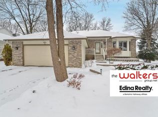 8931 Telford Xing N, Brooklyn Park, MN 55443