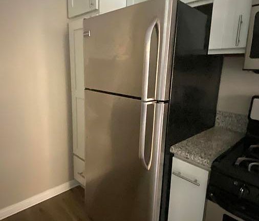 3rd image of 5254 E The Toledo APT 3