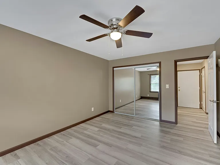 25 Market St #C7 — Photo 11