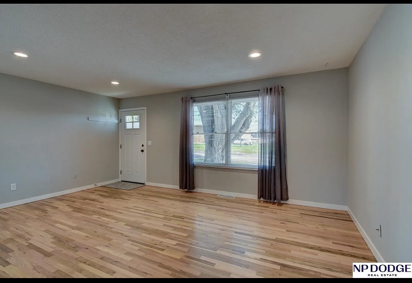 2 bed, 792 sqft, $1,500 — Photo 4