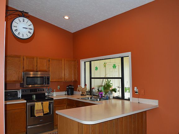 5th image of 1156 SW Ivanhoe Street