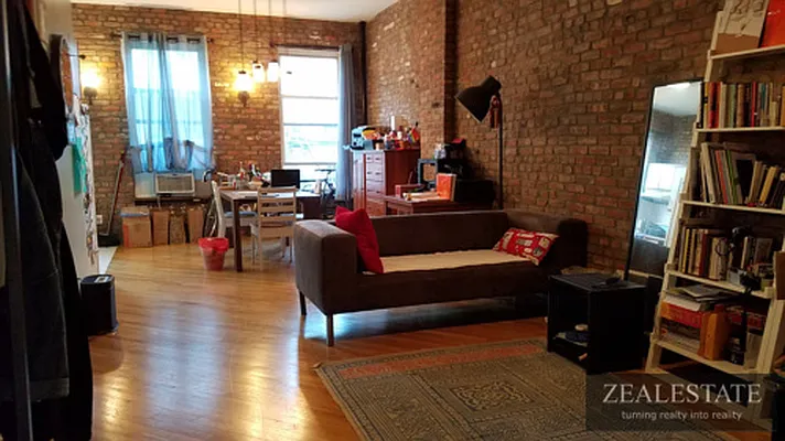 Rented by ZealEstate Group Inc | media 38