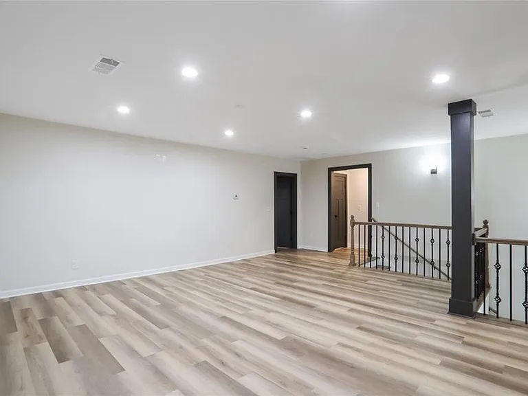 190 Adair Ave SE — Photo 21