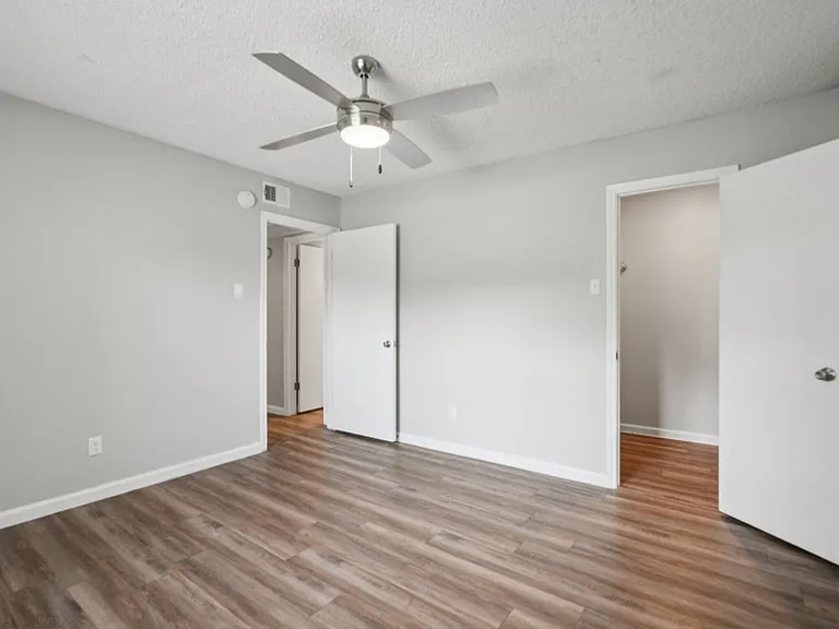 Fieldcrest Apartments — Photo 53