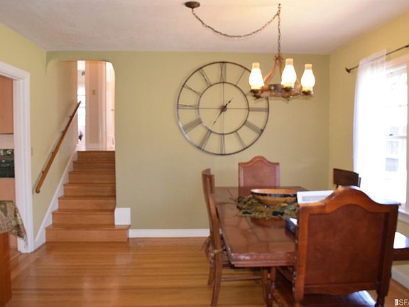 4th image of 1283 California Dr
