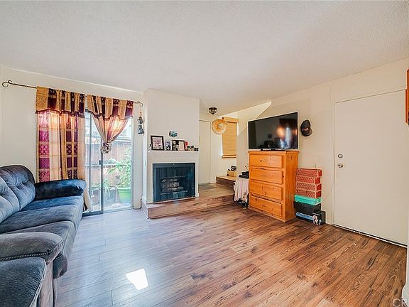 5th image of 9342 Van Nuys Blvd Unit 17