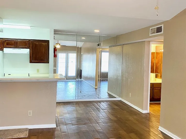 14600 Fonmeadow Dr #907 — Photo 3