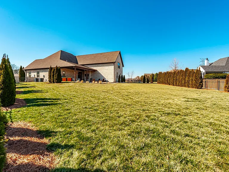 112 Sundown Cir — Photo 15