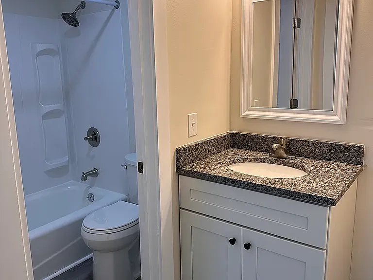 2034 Riverdale St #208 — Photo 4
