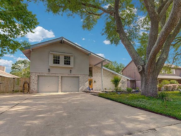 3rd image of 5915 Donwhite Ln