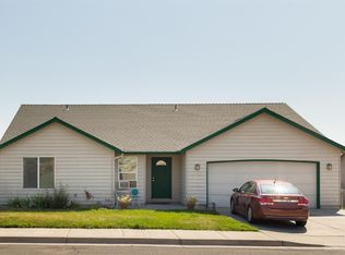 689 SW Cedar Hill Ln, Madras, OR 97741